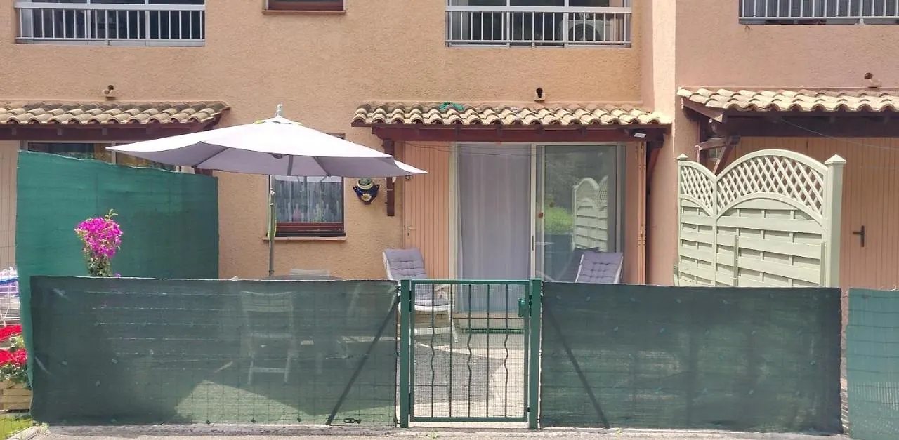 Appartement T2 46M2 Avec Grande Terrasse Sanary-sur-Mer 0*,  France